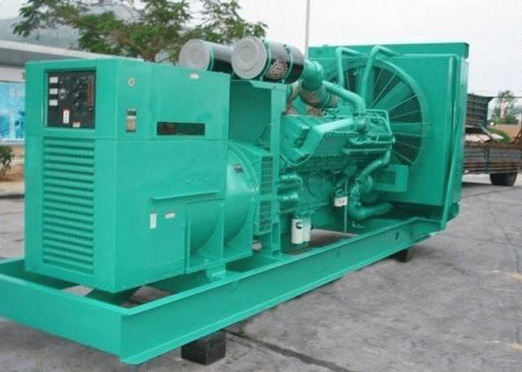 新田75kw康明斯柴油发电车出租